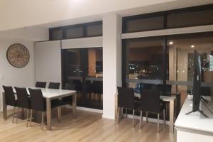 Enjoy a little Luxury in Adelaide CBD - Perfect!