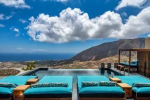 Skyfall Suites - Adults Only - Pyrgos