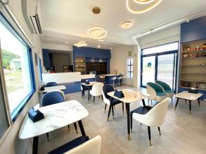 Blue and White Style Holiday B&B