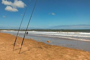 BEACHFRONT APARTMENT - Ground Floor Apartment with Sea Views, Next to the Beach, Bridlington, North Yorkshire