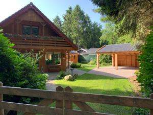 't Holten Huus - Puur genieten in het bos. - 4hvězdičkové hotely ve městě Norg
