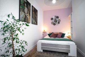 Appartements ONLOC - Appart Reveil proche Halles avec parking : photos des chambres