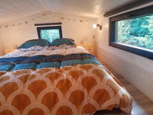 Maisons de vacances INSOLITE La Tiny House du Lutin Many et son Bain Nordique : photos des chambres