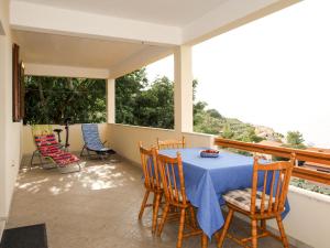 Apartment Jure by Interhome