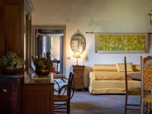 Villa San Leolino by Interhome