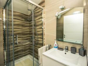 Apartment Mirjana-1 by Interhome