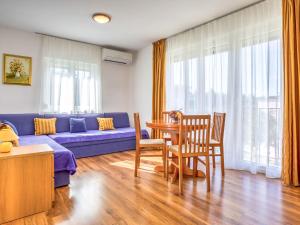 Apartment File-5 by Interhome