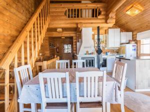 Holiday Home Alppi 7a paritalo by Interhome
