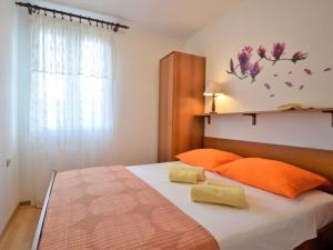 Holiday Home Gloria by Interhome