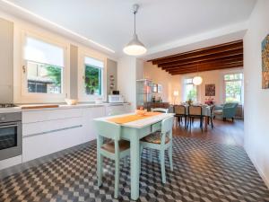 Holiday Home Casa Con Le Rose by Interhome