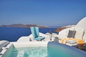 Wet Junior Suite with Open Air Jetted Tub & Caldera View room in Katikies Kirini Santorini - The Leading Hotels Of The World