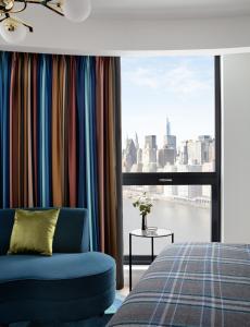 Graduate Junior King Suite room in Graduate Roosevelt Island