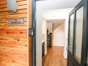 The Marriage Room at The Institute Executive Apartments