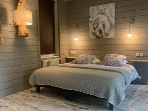 B&B / Chambres d'hotes La taniere des ours : photos des chambres