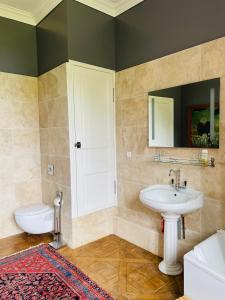 B&B / Chambres d'hotes Chateau de Trebons : photos des chambres