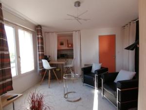 Appartements ORION - COSYNEST a Toulouse Blagnac - pkg prive & climatisation : photos des chambres