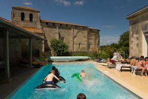 Maisons de vacances Romantic Gite nr St Emilion with Private Pool and Views to Die For : photos des chambres