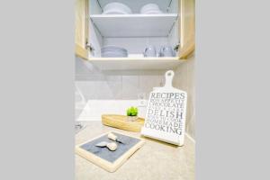 Cozy 2 BR - King and Queen Condo Sleep up to 6 for WFH & Vacation