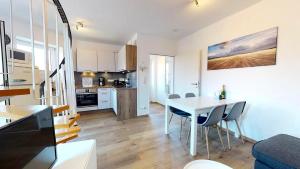 Ferienwohnung Gustav - Moderne Maisonette-Wohnung mit Terrasse