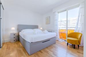 Stylish 1-Bedroom Apartment Close to Beaches