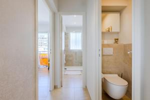 Stylish 1-Bedroom Apartment Close to Beaches