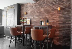 The Tudor Gathering - Events Groups - Up To 30 - Hot Tub