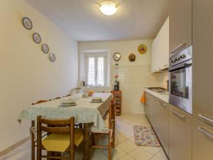Holiday home with garden by the sea
