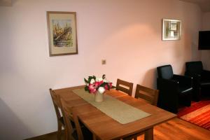 Apartment with 2 Bedrooms and Balcony room in Feriengut Bohn