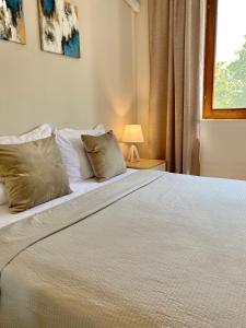 City Centre Bright & Cozy Apartment for 4 persons