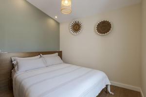 Peixeira Studios and Apartments