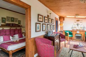 StayVista at Sidhowal Lodge 1BR w Comp Breakfast