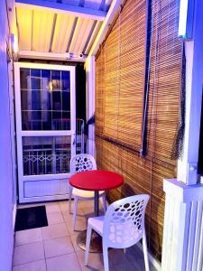 Cosy Flat Beachfront