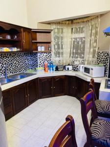 Cosy Flat Beachfront