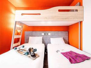 Hotels Ibis Budget Perpignan Sud : Chambre Triple avec 2 Lits Simples et 1 Lit Superposé