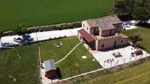 Casa Montefiore 13 Iris LT nella tranquilla campagna Marchigiana - Borghetto