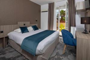 Hotels The Originals City, Relax'Otel & Spa, Le Barcares : photos des chambres