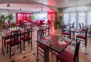 Hotels The Originals City, Relax'Otel & Spa, Le Barcares : photos des chambres
