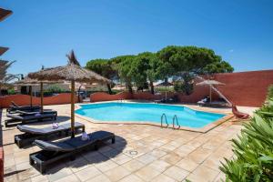 Hotels The Originals City, Relax'Otel & Spa, Le Barcares : photos des chambres