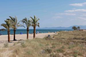 Hotels The Originals City, Relax'Otel & Spa, Le Barcares : photos des chambres