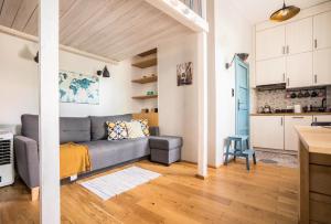 oompH Warsaw Central Premium Apartments