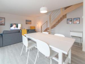 Apartment Medano with parking & balcony by Interhome
