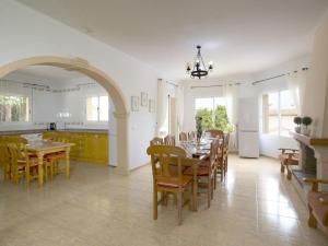 Villa Liriopadel by Interhome