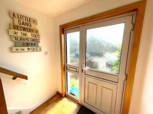 Spacious 2 Bedroom Home in Picturesque Cullen