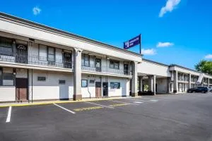 特莱沃斯骑士旅馆 - 兰霍恩