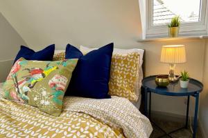 Stunning Apartment - 5 Minute Walk to the Best Beach! - Great Location - Parking - Fast WiFi - Smart TV - Newly decorated - Close to Bournemouth & Poole Town Centre & Sandbanks