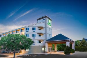 Holiday Inn Express & Suites Colorado Springs-Airport, an IHG Hotel in Colorado Springs