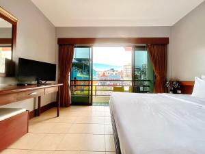 C & N Hotel Patong, Phuket