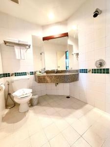 C & N Hotel Patong, Phuket