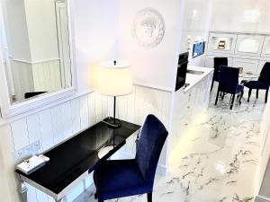 Two Bedroom Deluxe Suite with Old Town view (77 m2) room in MONDRIAN Luxury Suites UNESCO Old Town