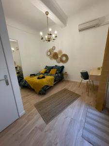 Appartements Le Casimir - Superbe T3 en plein Centre Ville renove avec gout - Wifi : photos des chambres